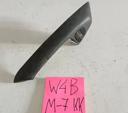 Volkswagen PASSAT B5 Front door 871316