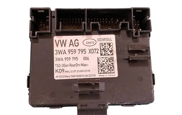 Volkswagen Golf VIII Central body control module 3WA959795