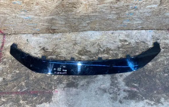 Audi RS6 Front bumper splitter molding 4K8807717A S2511B187-Z