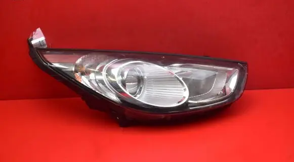 Hyundai ix35 Headlight/headlamp 92102-2Y