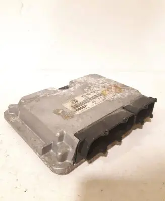 Volkswagen PASSAT B5 Engine control unit/module 038906018GA