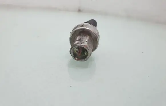 Dodge Durango III Air conditioning (A/C) pressure sensor 69156982AA