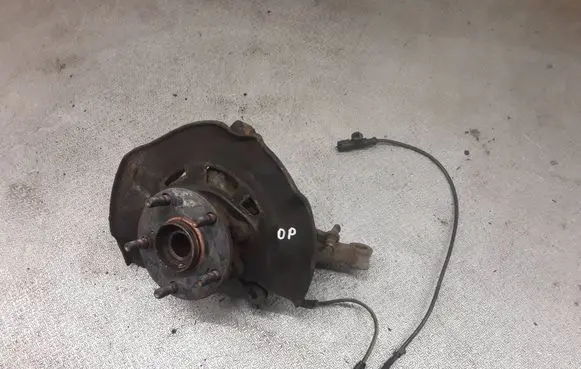 Toyota Verso Front wheel hub spindle knuckle
