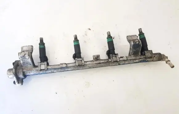 Mazda 2 Fuel main line pipe 9d2809h487