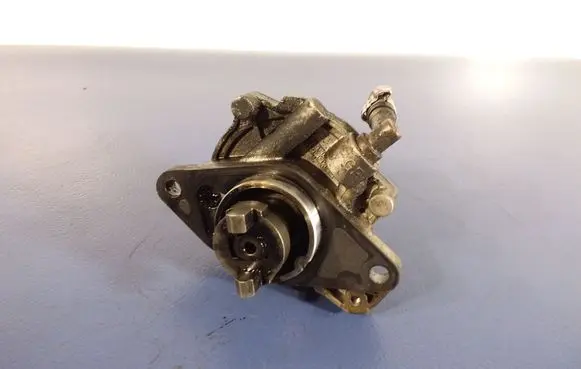 Vacuum pump