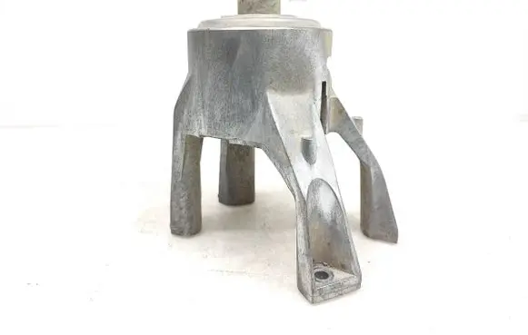 Volkswagen Transporter - Caravelle T6 Engine mount bracket 7E0199849F