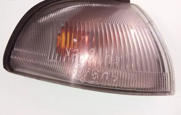 Subaru Outback Front indicator light 21020579
