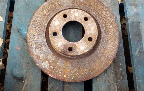 Chrysler Town & Country V Rear brake disc