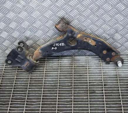 Volvo V40 Front lower control arm/wishbone AV613A262DA
