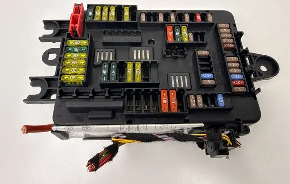 BMW 1 F20 F21 Fuse box set 9337880