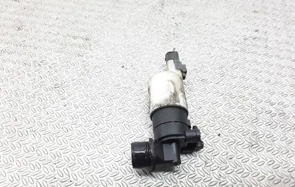 Renault Megane II Windscreen/windshield washer pump