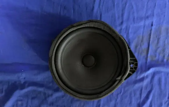 Chevrolet Camaro Rear door speaker