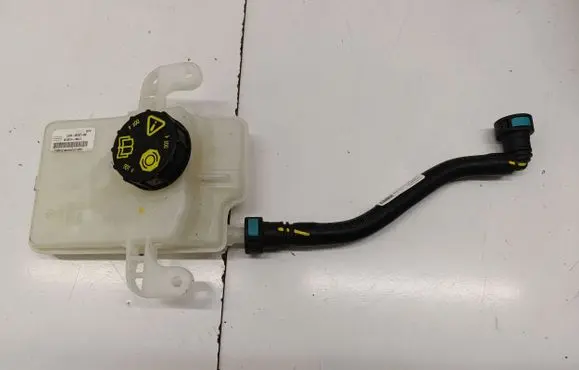 Brake fluid reservoir