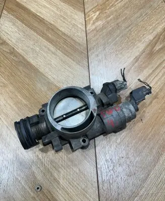 Chrysler Pacifica Throttle valve 04861692aa