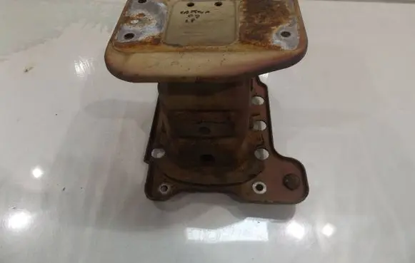 Chevrolet Captiva Holder (bracket) 