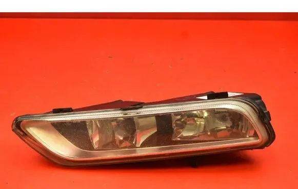 Volkswagen PASSAT CC Front fog light 