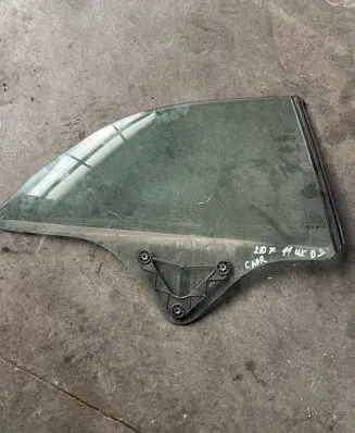 Mercedes-Benz E A207 Rear side window