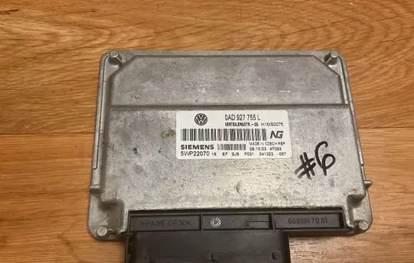 Volkswagen Touareg I Gearbox control unit/module 0AD927755L 5WP22070 H16S0076