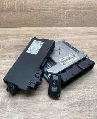 BMW 5 E60 E61 Engine control unit/module ECU 7812500 9147226 0281015552