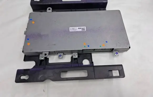 Chrysler Pacifica Hybrid / electric car battery EABS00041AE 1612280391A