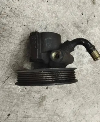 Volvo S40, V40 Power steering pump
