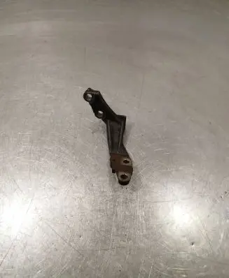 Toyota Avensis T250 Engine mounting bracket 3311905010