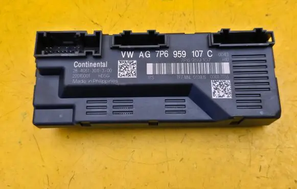 Volkswagen Touareg II Tailgate/trunk control unit/module 7P6959107C
