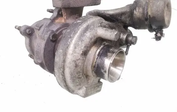 Audi A4 S4 B5 8D Turbo 028145702