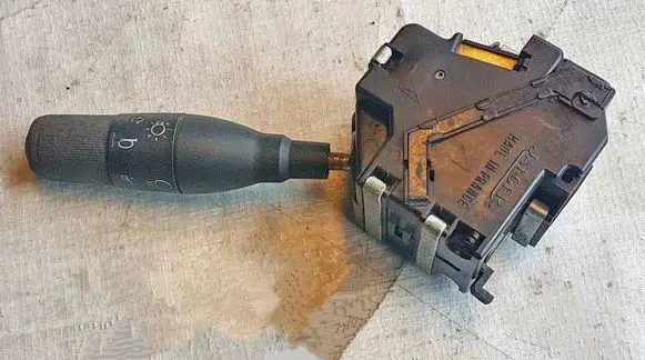Renault Clio II Indicator stalk