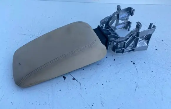 Audi A3 S3 8V Armrest 8V0864283