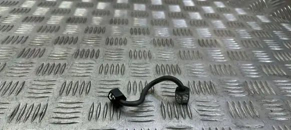 Honda CR-V Fuel injector supply line/pipe 