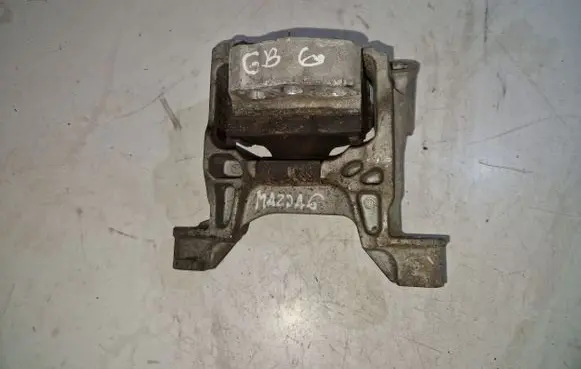Mazda 6 Engine mount bracket KE64