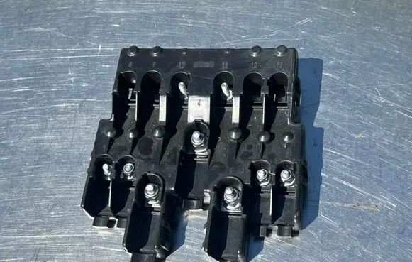 Mercedes-Benz Sprinter W907 W910 Fuse box set A9075409482 23D307GB1609 P00498671AA