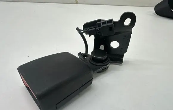Mercedes-Benz EQA Rear seatbelt buckle A1778609201