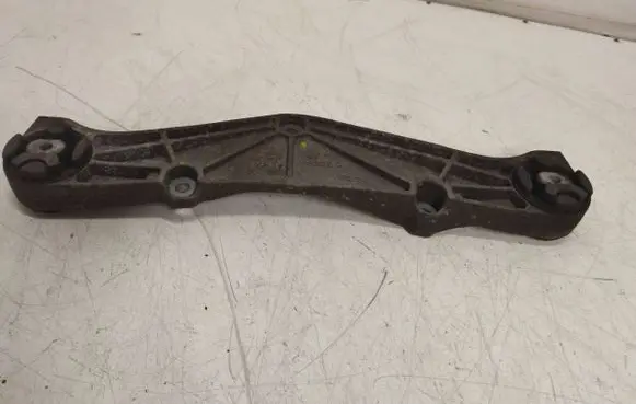 Bentley Flying Spur Rear differential/diff mount bracket 3W0599285A