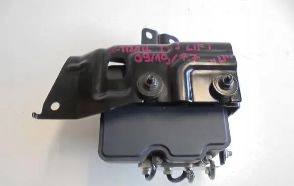 Nissan X-Trail T32 ABS Pump 476007FP2A