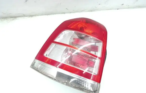 Opel Zafira B Rear/tail lights 13305774