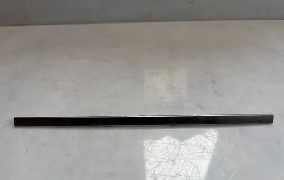 Audi Q7 4M Front bumper upper radiator grill 4M0853651 4M0807967B