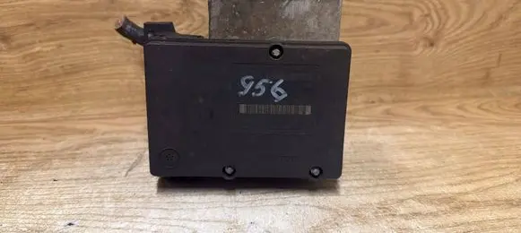 Volvo XC90 ABS Pump 30714956