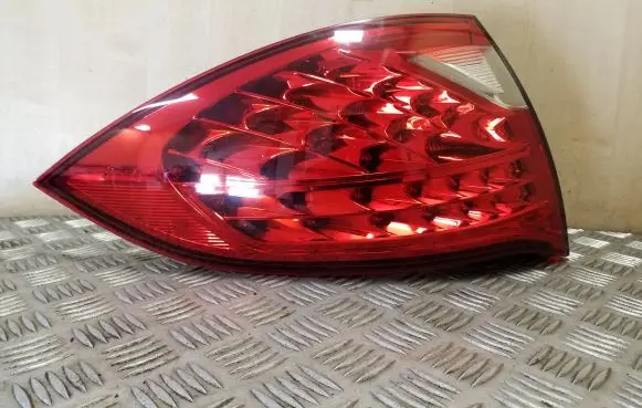 Porsche Cayenne (92A) Rear/tail lights 7P5945095T
