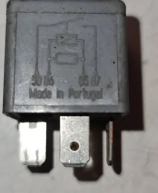 Volkswagen Bora Other relay 8D0951253A 23134B523301 PA66GF25