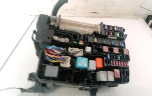 Toyota Verso Fuse box set 821110FB80 82111-0FB80