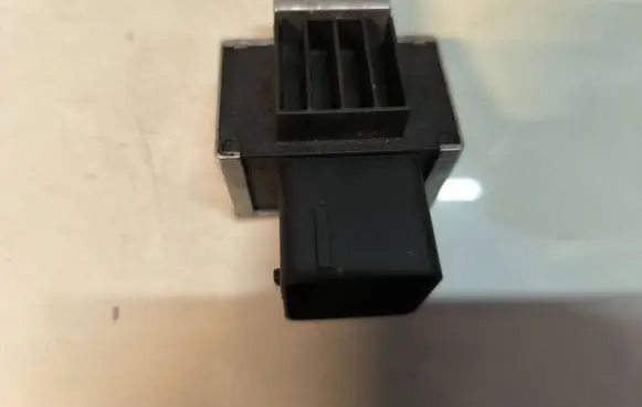 Nissan X-Trail T31 Glow plug pre-heat relay 132124 MS0210EC 6500