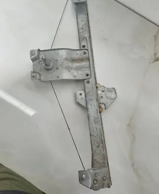 Dacia Dokker Front door manual window regulator 807200301R 25012013