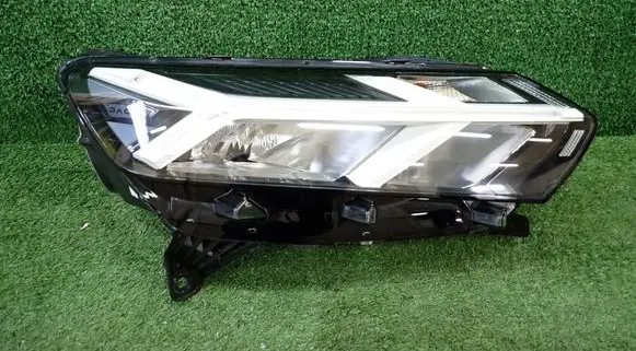 Dacia Sandero III Headlight/headlamp 260107920R