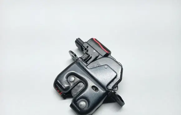 Renault Fluence Tailgate/trunk/boot lock/catch/latch 905030003R