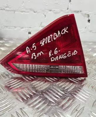 Audi A5 8T 8F Tailgate rear/tail lights 8T0945093