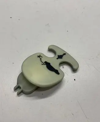 Chevrolet Camaro Tailgate emergency lock open trim 20957914