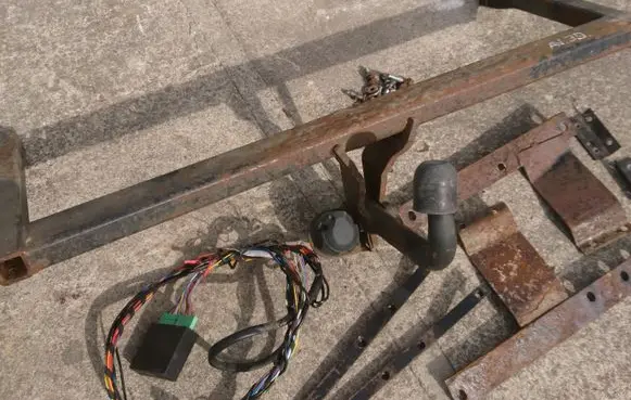 Toyota Avensis T250 Tow bar set 