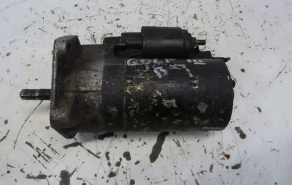 Volkswagen Golf III Starter motor 001112027